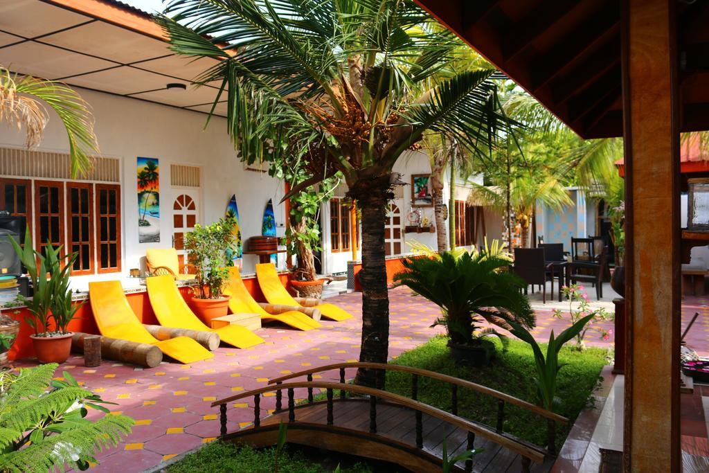 Natural Surf House Hostel Himmafusi Kültér fotó