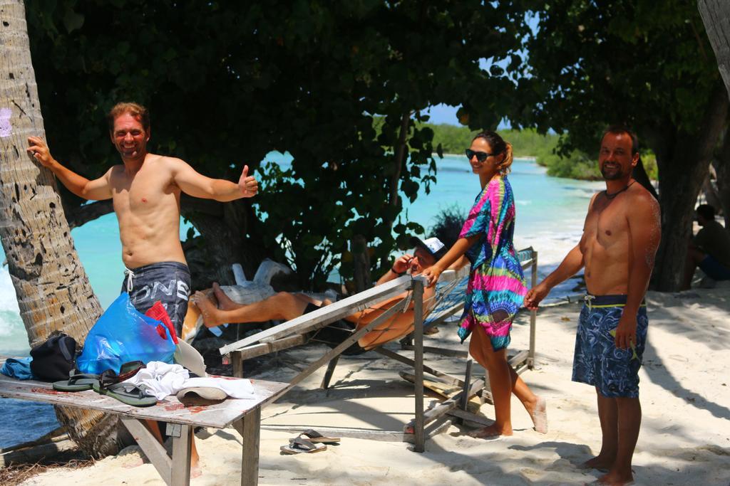 Natural Surf House Hostel Himmafusi Kültér fotó