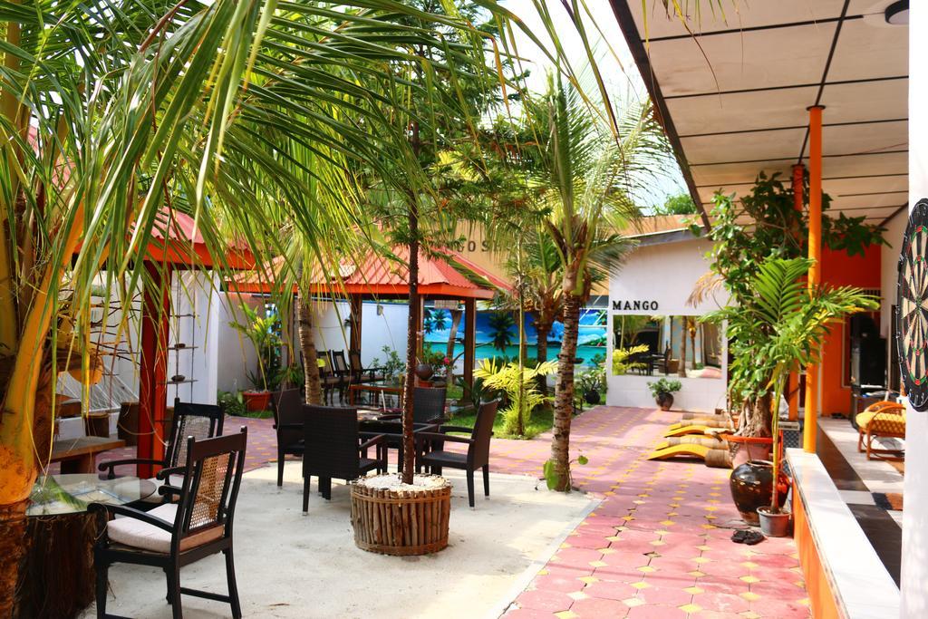 Natural Surf House Hostel Himmafusi Kültér fotó
